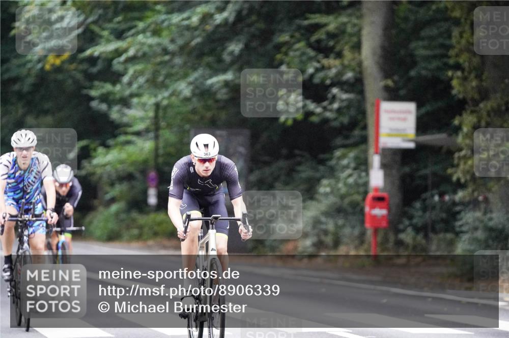 14.09.2025 - Stadtparktriathlon Michael Burmester http://msf.ph/oto/8906339 14.09.2025 09:08:37 Radfahren 318, 326, 339, 340, 342, 345, 347, 363, 370, 383, 393, 400, 410, 418, 430 meine-sportfotos.de
