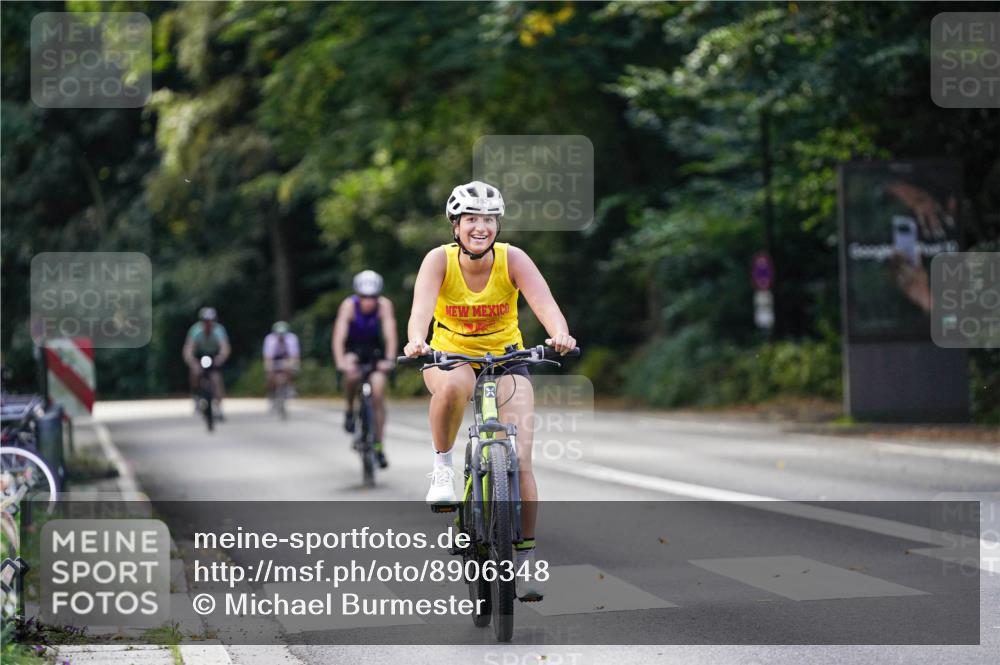 14.09.2025 - Stadtparktriathlon Michael Burmester http://msf.ph/oto/8906348 14.09.2025 13:23:16 Radfahren 1446, 1456, 1529, 1584 meine-sportfotos.de