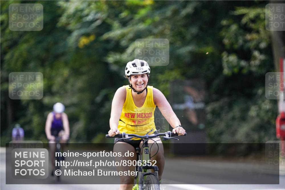 14.09.2025 - Stadtparktriathlon Michael Burmester http://msf.ph/oto/8906352 14.09.2025 13:23:17 Radfahren 1446, 1456, 1529, 1584 meine-sportfotos.de