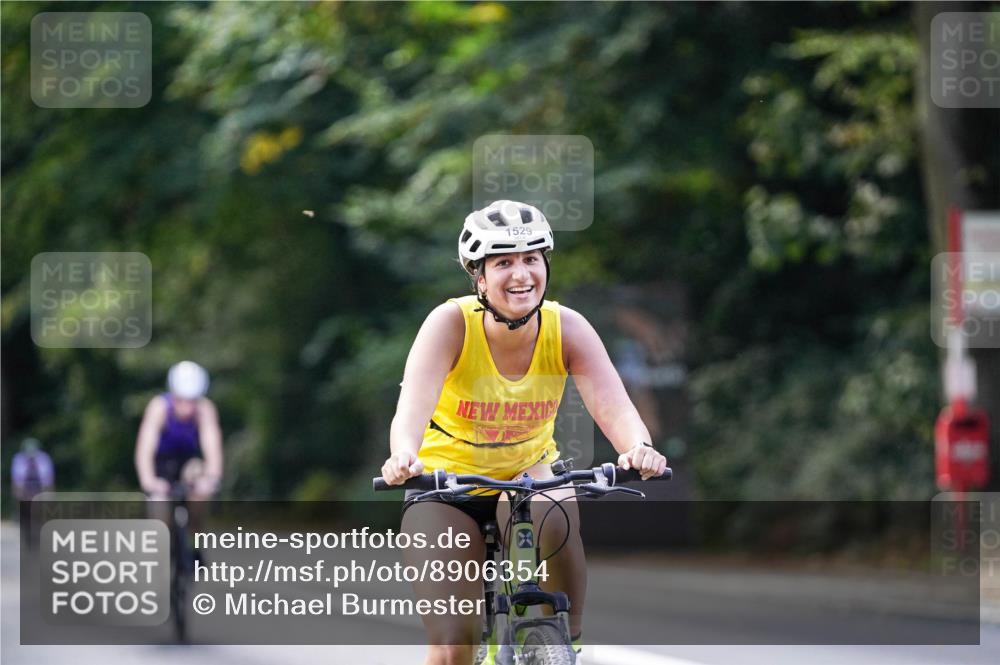 14.09.2025 - Stadtparktriathlon Michael Burmester http://msf.ph/oto/8906354 14.09.2025 13:23:17 Radfahren 1446, 1456, 1529, 1584 meine-sportfotos.de