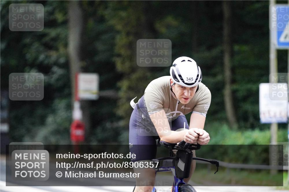 14.09.2025 - Stadtparktriathlon Michael Burmester http://msf.ph/oto/8906357 14.09.2025 09:08:40 Radfahren 318, 326, 339, 340, 342, 345, 347, 363, 365, 370, 383, 410, 418, 437 meine-sportfotos.de