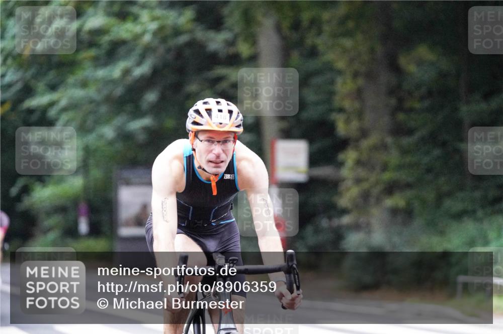 14.09.2025 - Stadtparktriathlon Michael Burmester http://msf.ph/oto/8906359 14.09.2025 09:08:41 Radfahren 318, 326, 339, 340, 342, 345, 347, 363, 365, 370, 383, 392, 410, 418, 437 meine-sportfotos.de
