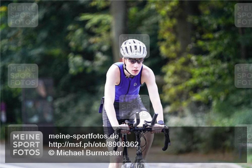 14.09.2025 - Stadtparktriathlon Michael Burmester http://msf.ph/oto/8906362 14.09.2025 13:23:20 Radfahren 1446, 1523, 1529, 1557, 1584 meine-sportfotos.de