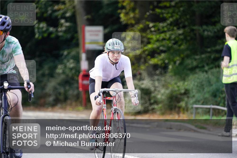 14.09.2025 - Stadtparktriathlon Michael Burmester http://msf.ph/oto/8906370 14.09.2025 13:23:25 Radfahren 1523, 1557, 1563, 1584 meine-sportfotos.de