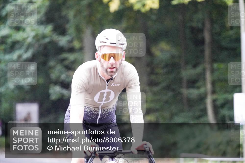 14.09.2025 - Stadtparktriathlon Michael Burmester http://msf.ph/oto/8906378 14.09.2025 09:08:44 Radfahren 318, 326, 339, 340, 342, 345, 347, 365, 370, 383, 392, 410, 418, 437 meine-sportfotos.de