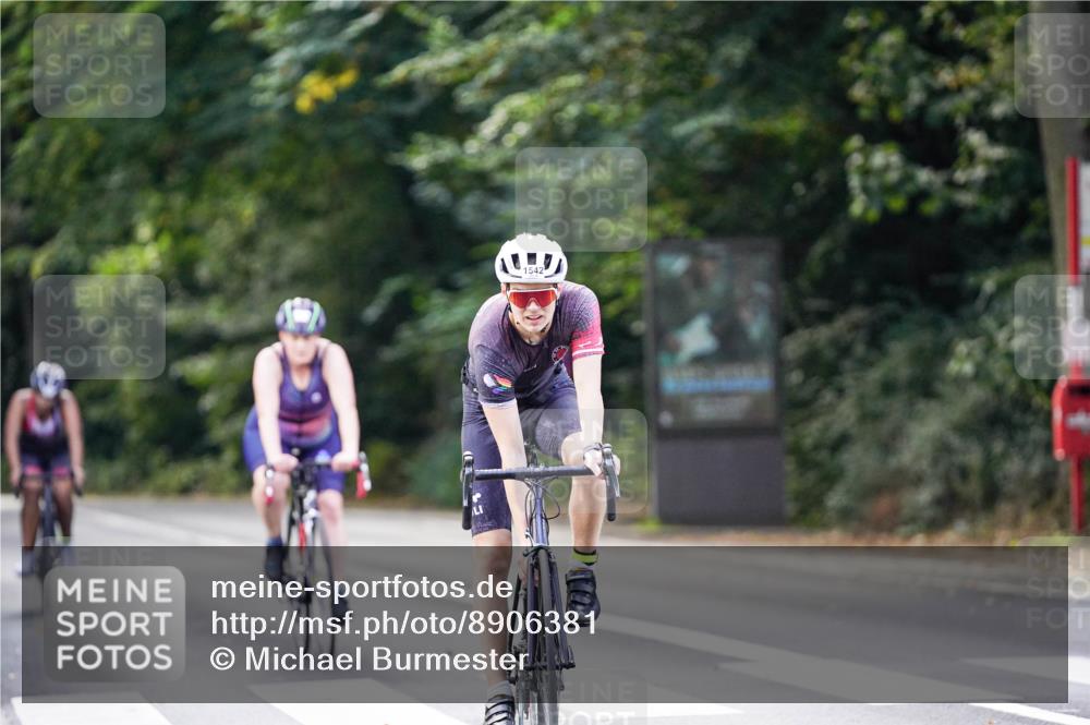 14.09.2025 - Stadtparktriathlon Michael Burmester http://msf.ph/oto/8906381 14.09.2025 13:23:35 Radfahren 1425, 1455, 1542, 1563, 1574 meine-sportfotos.de
