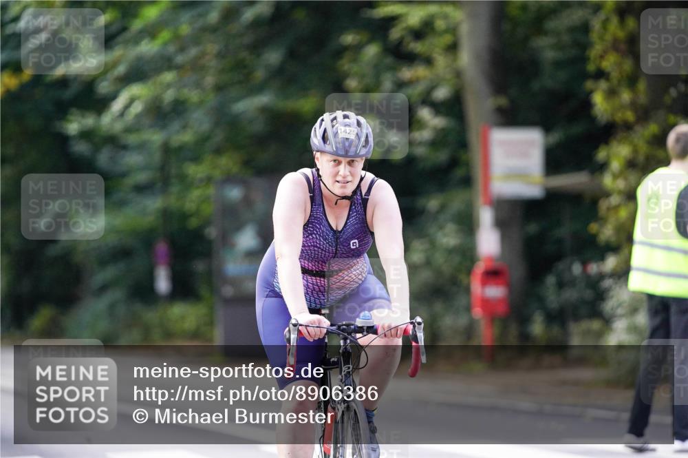 14.09.2025 - Stadtparktriathlon Michael Burmester http://msf.ph/oto/8906386 14.09.2025 13:23:36 Radfahren 1425, 1455, 1542, 1563, 1574 meine-sportfotos.de