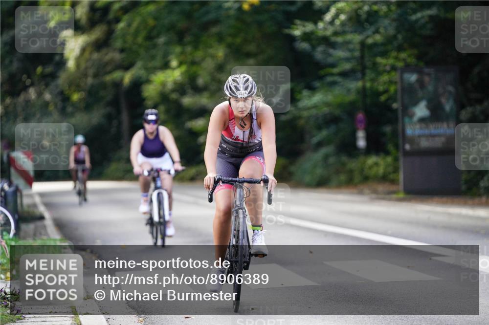 14.09.2025 - Stadtparktriathlon Michael Burmester http://msf.ph/oto/8906389 14.09.2025 13:23:38 Radfahren 1425, 1455, 1542, 1563, 1570, 1574 meine-sportfotos.de
