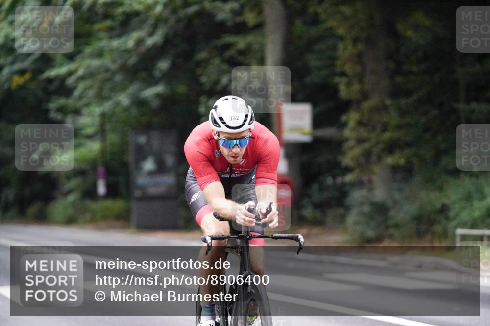 14.09.2025 - Stadtparktriathlon Michael Burmester http://msf.ph/oto/8906400 14.09.2025 09:08:50 Radfahren 342, 365, 392, 410, 437 meine-sportfotos.de