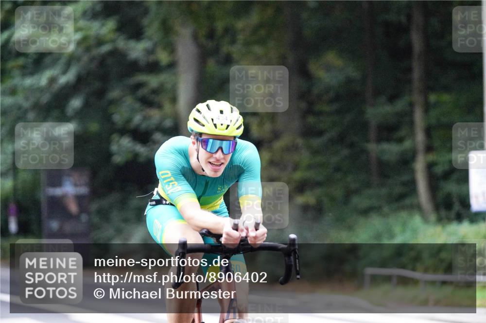 14.09.2025 - Stadtparktriathlon Michael Burmester http://msf.ph/oto/8906402 14.09.2025 09:09:01 Radfahren 323, 352, 362, 375, 434 meine-sportfotos.de
