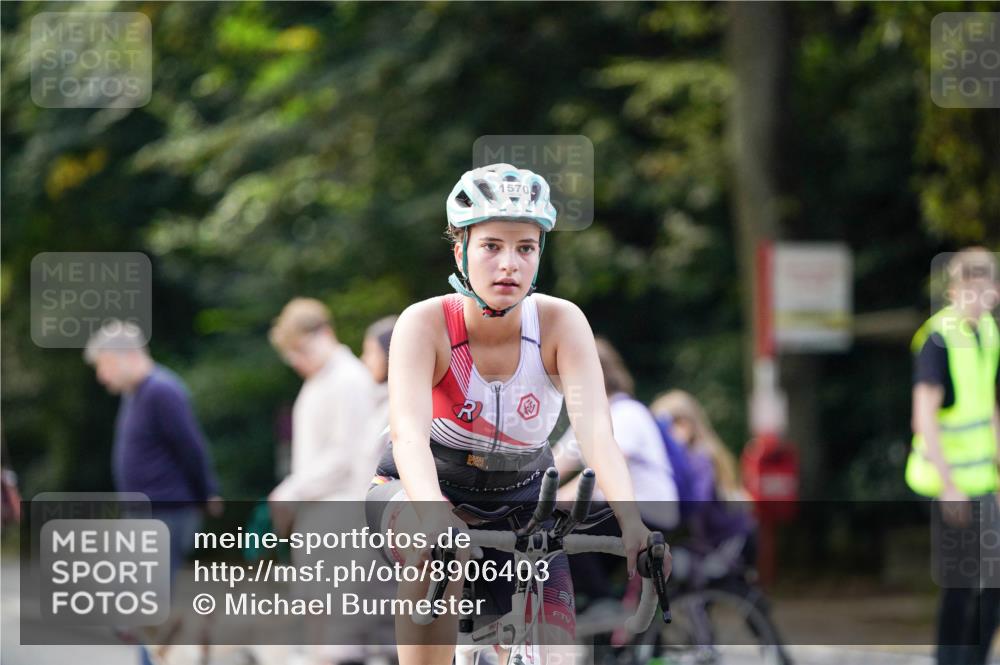 14.09.2025 - Stadtparktriathlon Michael Burmester http://msf.ph/oto/8906403 14.09.2025 13:23:45 Radfahren 1455, 1570, 1574 meine-sportfotos.de