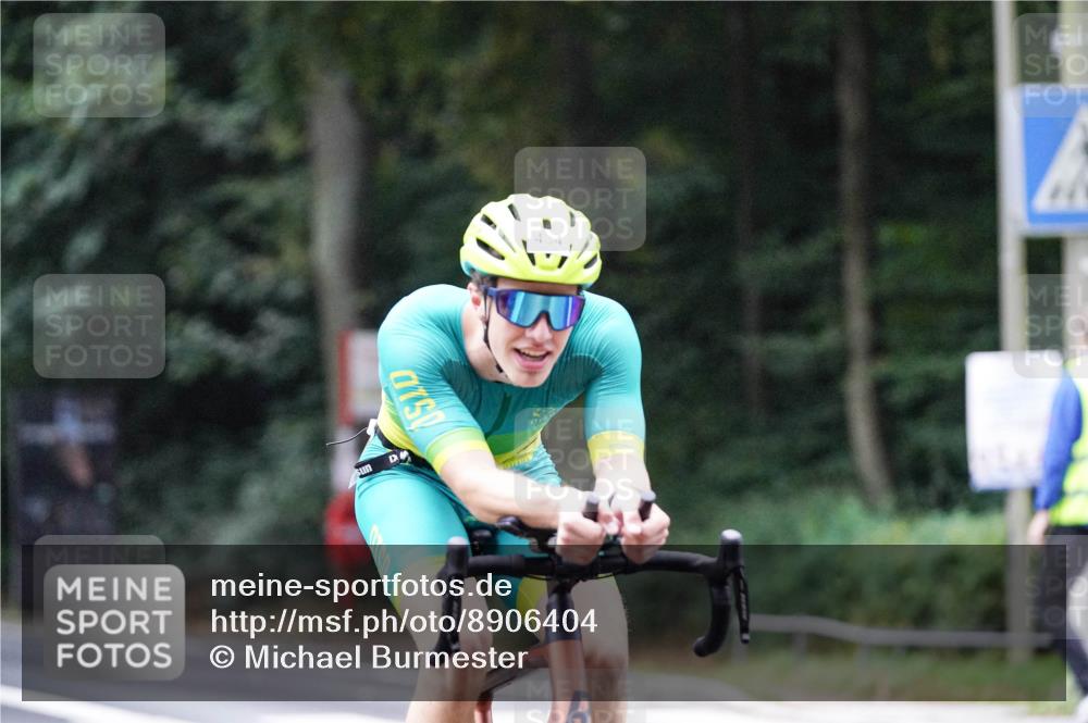14.09.2025 - Stadtparktriathlon Michael Burmester http://msf.ph/oto/8906404 14.09.2025 09:09:01 Radfahren 323, 352, 362, 375, 434 meine-sportfotos.de