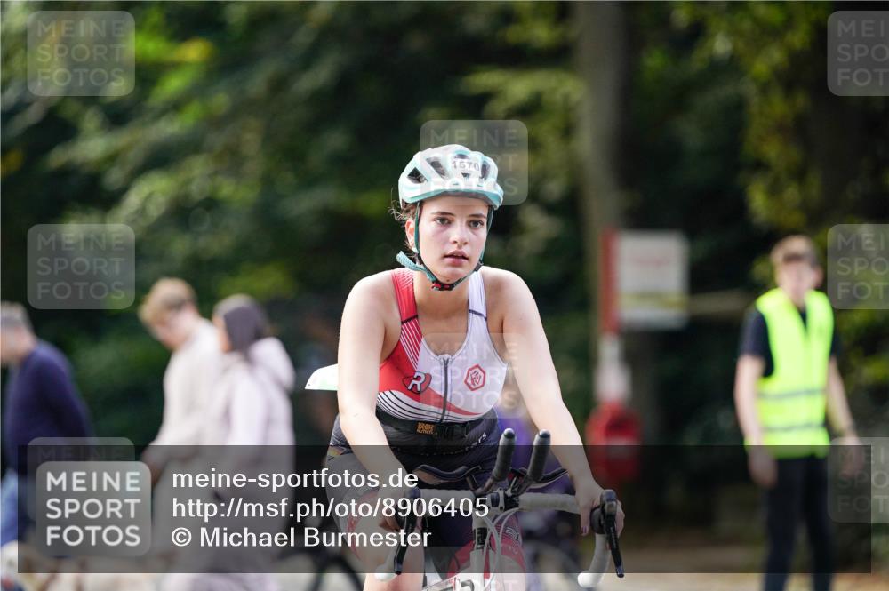 14.09.2025 - Stadtparktriathlon Michael Burmester http://msf.ph/oto/8906405 14.09.2025 13:23:46 Radfahren 1455, 1570, 1574 meine-sportfotos.de