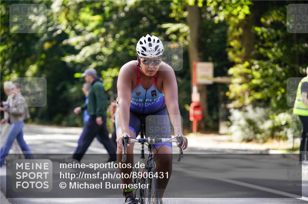 14.09.2025 - Stadtparktriathlon Michael Burmester http://msf.ph/oto/8906431 14.09.2025 13:24:10 Radfahren 1429, 1441, 1506, 1531, 1606, 1615 meine-sportfotos.de