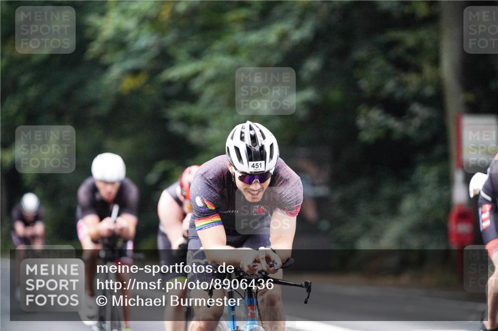 14.09.2025 - Stadtparktriathlon Michael Burmester http://msf.ph/oto/8906436 14.09.2025 09:09:25 Radfahren 337, 349, 354, 361, 376, 379, 398, 451 meine-sportfotos.de