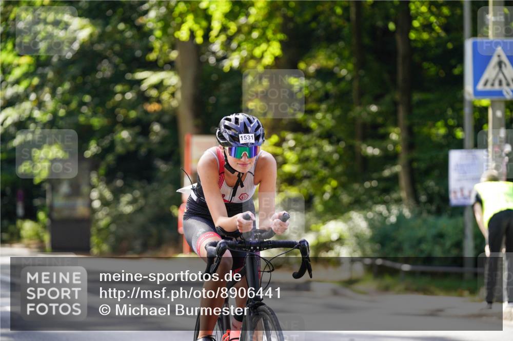 14.09.2025 - Stadtparktriathlon Michael Burmester http://msf.ph/oto/8906441 14.09.2025 13:24:17 Radfahren 1477, 1531 meine-sportfotos.de