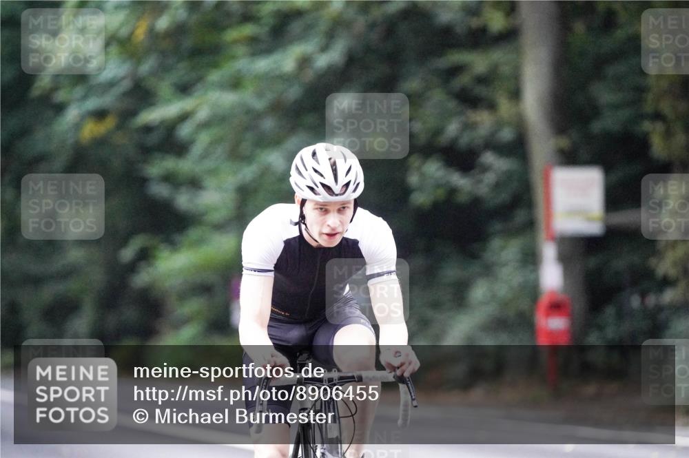 14.09.2025 - Stadtparktriathlon Michael Burmester http://msf.ph/oto/8906455 14.09.2025 09:09:31 Radfahren 337, 349, 354, 361, 376, 398, 399, 451 meine-sportfotos.de