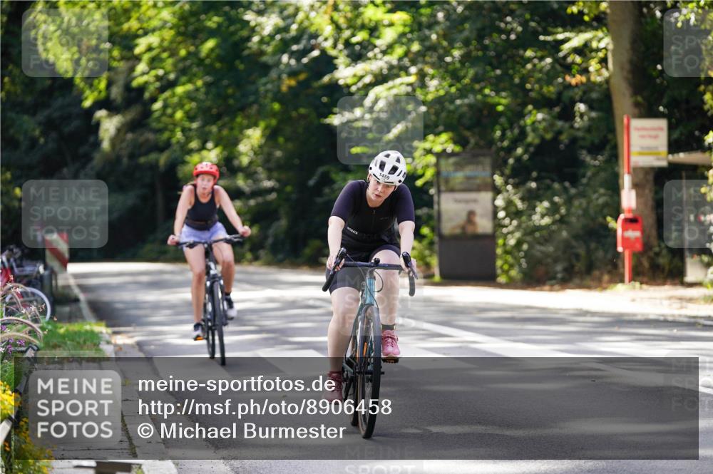 14.09.2025 - Stadtparktriathlon Michael Burmester http://msf.ph/oto/8906458 14.09.2025 13:24:29 Radfahren 1459, 1496, 1569 meine-sportfotos.de