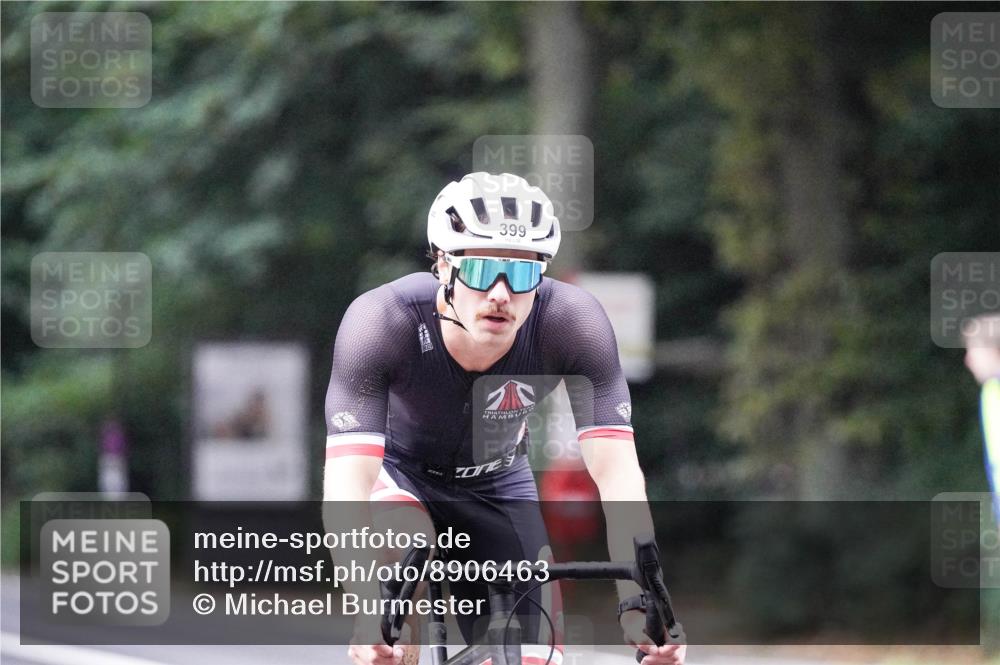 14.09.2025 - Stadtparktriathlon Michael Burmester http://msf.ph/oto/8906463 14.09.2025 09:09:39 Radfahren 399 meine-sportfotos.de