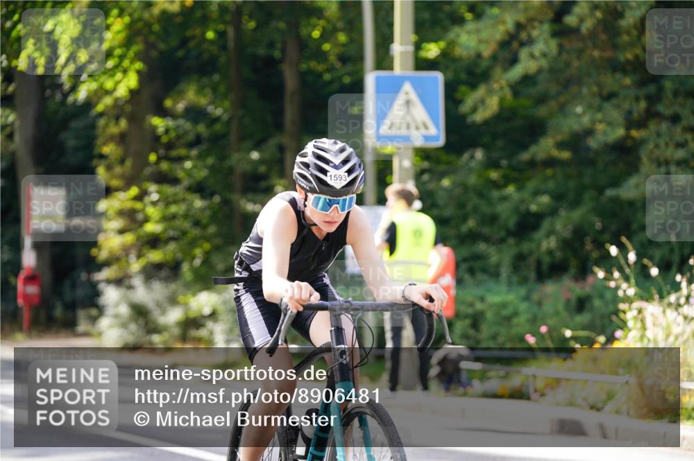 14.09.2025 - Stadtparktriathlon Michael Burmester http://msf.ph/oto/8906481 14.09.2025 13:24:46 Radfahren 1488, 1499, 1510, 1518, 1543, 1545, 1551, 1554, 1559, 1561, 1593 meine-sportfotos.de
