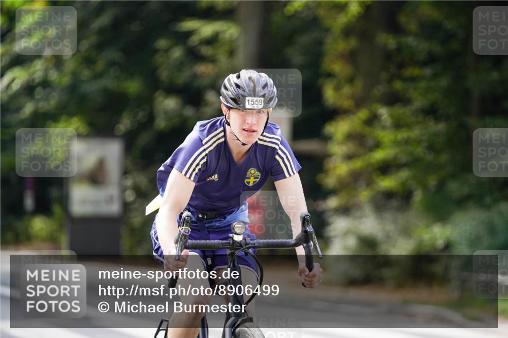 14.09.2025 - Stadtparktriathlon Michael Burmester http://msf.ph/oto/8906499 14.09.2025 13:24:54 Radfahren 1488, 1499, 1543, 1545, 1559, 1561, 1597 meine-sportfotos.de