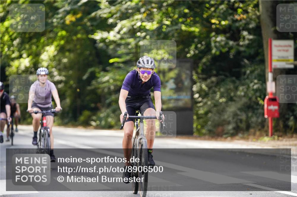 14.09.2025 - Stadtparktriathlon Michael Burmester http://msf.ph/oto/8906500 14.09.2025 13:25:00 Radfahren 1323, 1432, 1474, 1532, 1544, 1559, 1597 meine-sportfotos.de