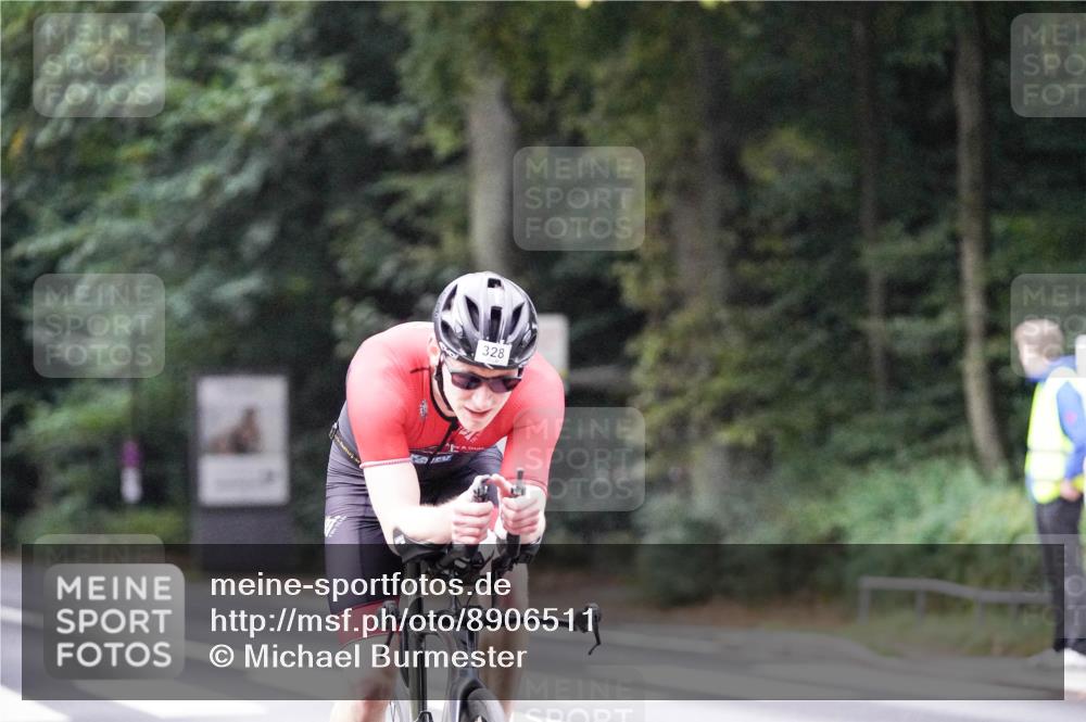 14.09.2025 - Stadtparktriathlon Michael Burmester http://msf.ph/oto/8906511 14.09.2025 09:10:09 Radfahren 311, 315, 328, 348, 350, 357, 387, 391, 413, 414 meine-sportfotos.de