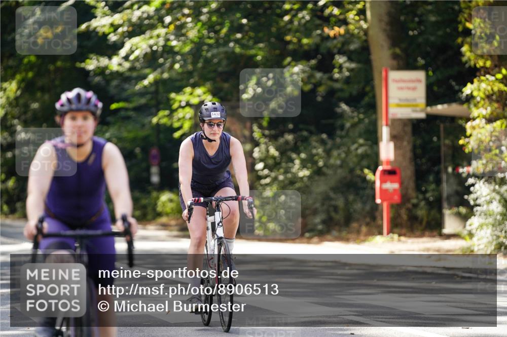 14.09.2025 - Stadtparktriathlon Michael Burmester http://msf.ph/oto/8906513 14.09.2025 13:25:05 Radfahren 1323, 1432, 1474, 1479, 1532, 1544, 1597 meine-sportfotos.de
