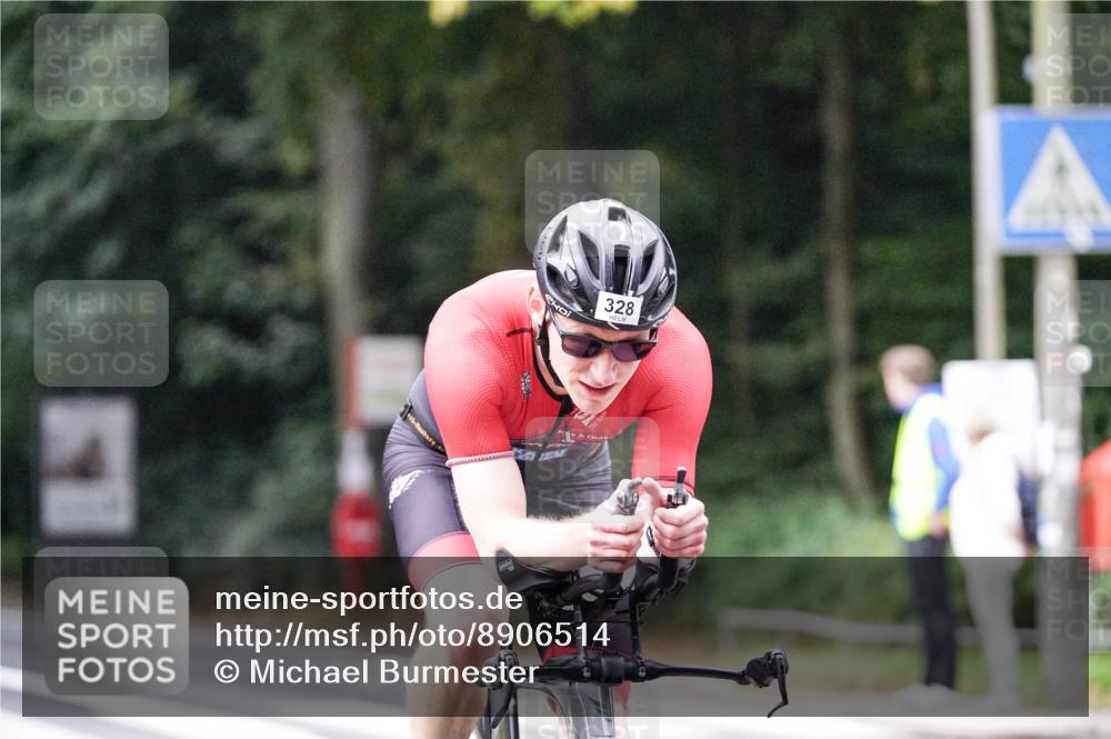 14.09.2025 - Stadtparktriathlon Michael Burmester http://msf.ph/oto/8906514 14.09.2025 09:10:09 Radfahren 311, 315, 328, 348, 350, 357, 387, 391, 413, 414 meine-sportfotos.de