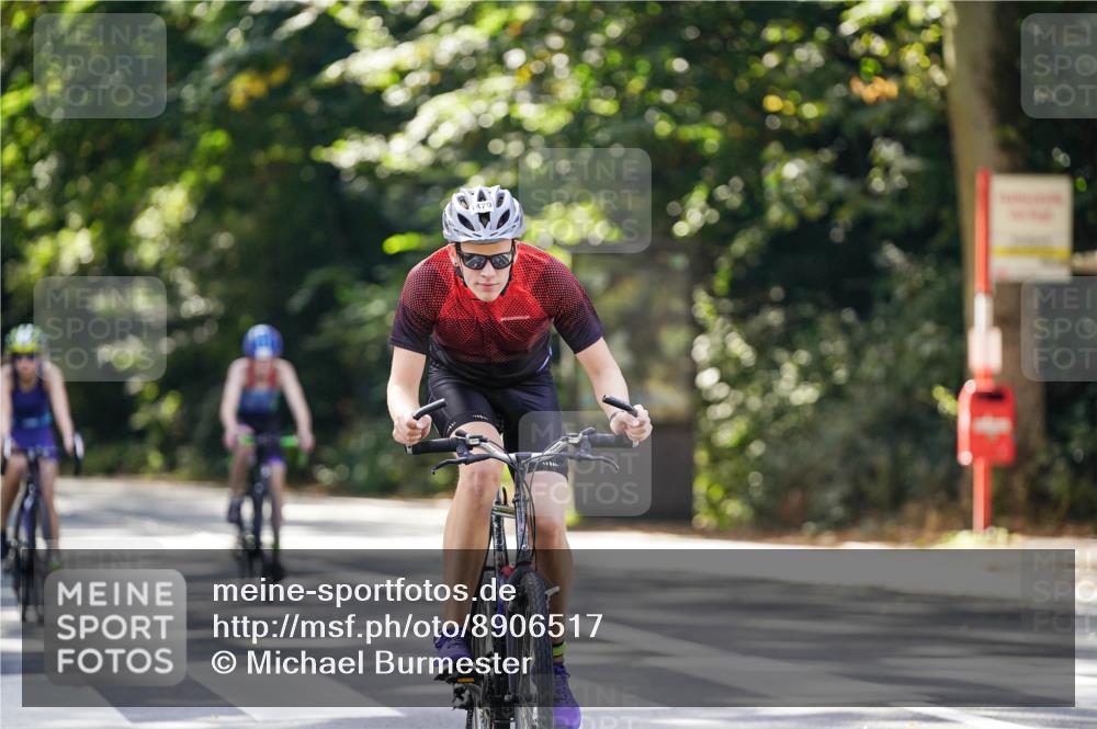 14.09.2025 - Stadtparktriathlon Michael Burmester http://msf.ph/oto/8906517 14.09.2025 13:25:12 Radfahren 1323, 1432, 1479, 1521, 1568, 1586 meine-sportfotos.de