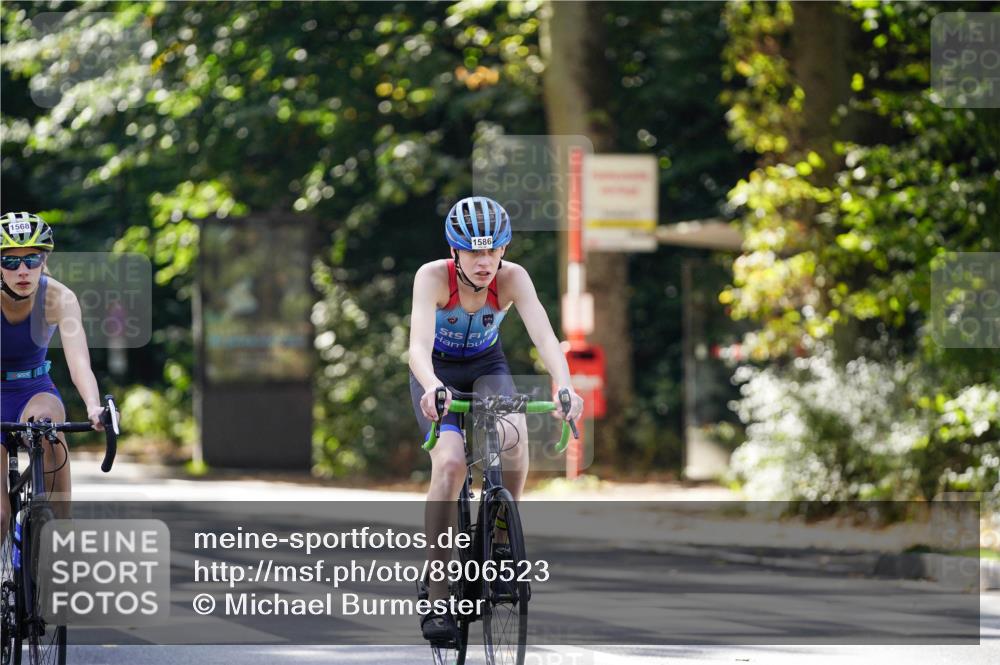 14.09.2025 - Stadtparktriathlon Michael Burmester http://msf.ph/oto/8906523 14.09.2025 13:25:14 Radfahren 1479, 1521, 1568, 1586 meine-sportfotos.de