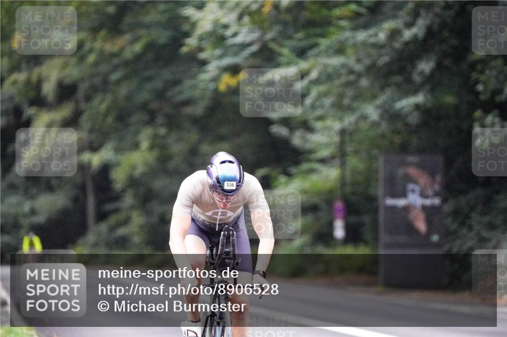 14.09.2025 - Stadtparktriathlon Michael Burmester http://msf.ph/oto/8906528 14.09.2025 09:10:22 Radfahren 336 meine-sportfotos.de