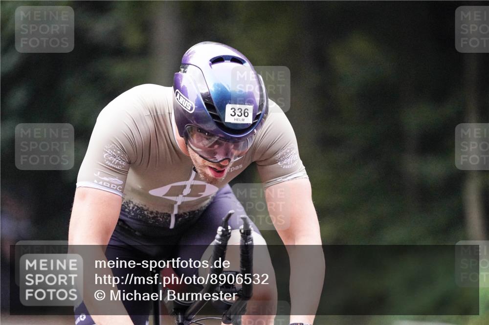 14.09.2025 - Stadtparktriathlon Michael Burmester http://msf.ph/oto/8906532 14.09.2025 09:10:23 Radfahren 336 meine-sportfotos.de