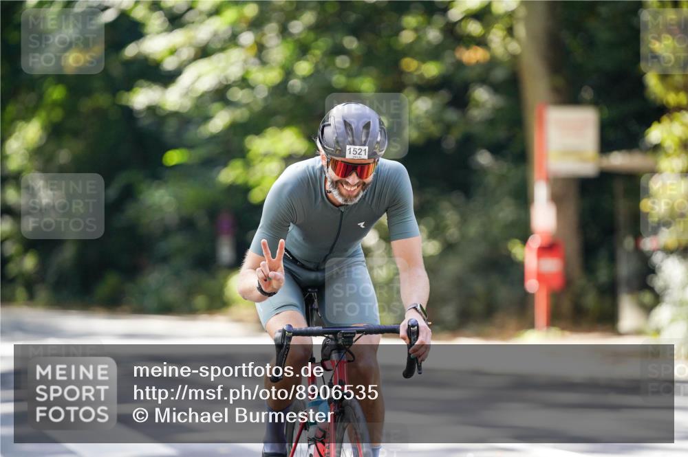 14.09.2025 - Stadtparktriathlon Michael Burmester http://msf.ph/oto/8906535 14.09.2025 13:25:18 Radfahren 1442, 1462, 1479, 1521, 1568, 1586, 1609 meine-sportfotos.de