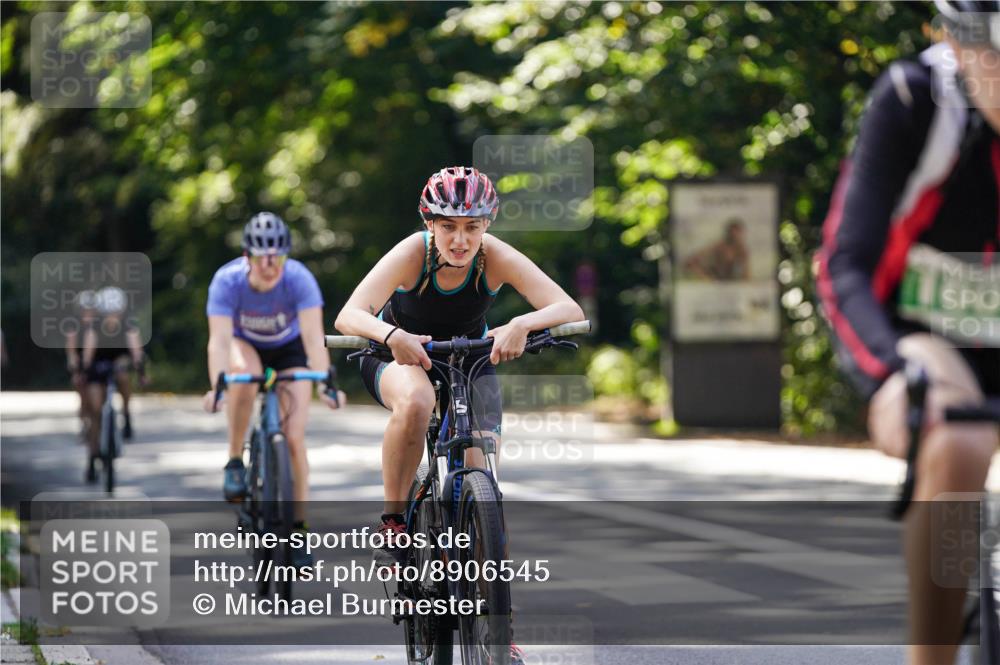 14.09.2025 - Stadtparktriathlon Michael Burmester http://msf.ph/oto/8906545 14.09.2025 13:25:23 Radfahren 1442, 1443, 1460, 1462, 1521, 1609 meine-sportfotos.de