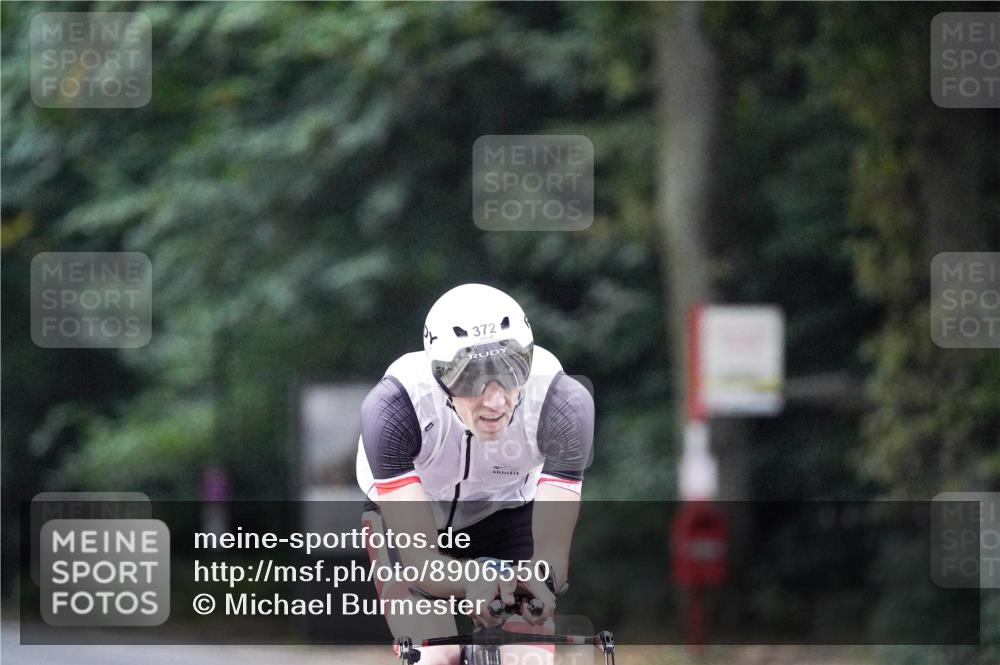 14.09.2025 - Stadtparktriathlon Michael Burmester http://msf.ph/oto/8906550 14.09.2025 09:10:34 Radfahren 303, 325, 372, 395, 420 meine-sportfotos.de