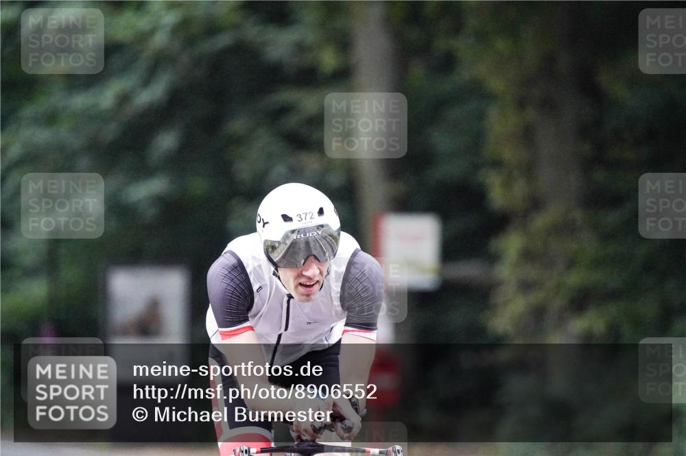 14.09.2025 - Stadtparktriathlon Michael Burmester http://msf.ph/oto/8906552 14.09.2025 09:10:35 Radfahren 303, 325, 367, 369, 372, 395, 420 meine-sportfotos.de