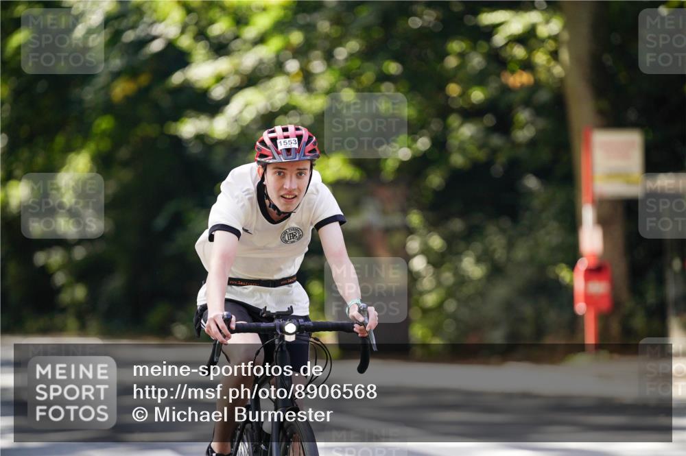 14.09.2025 - Stadtparktriathlon Michael Burmester http://msf.ph/oto/8906568 14.09.2025 13:25:32 Radfahren 1443, 1460, 1517, 1553 meine-sportfotos.de