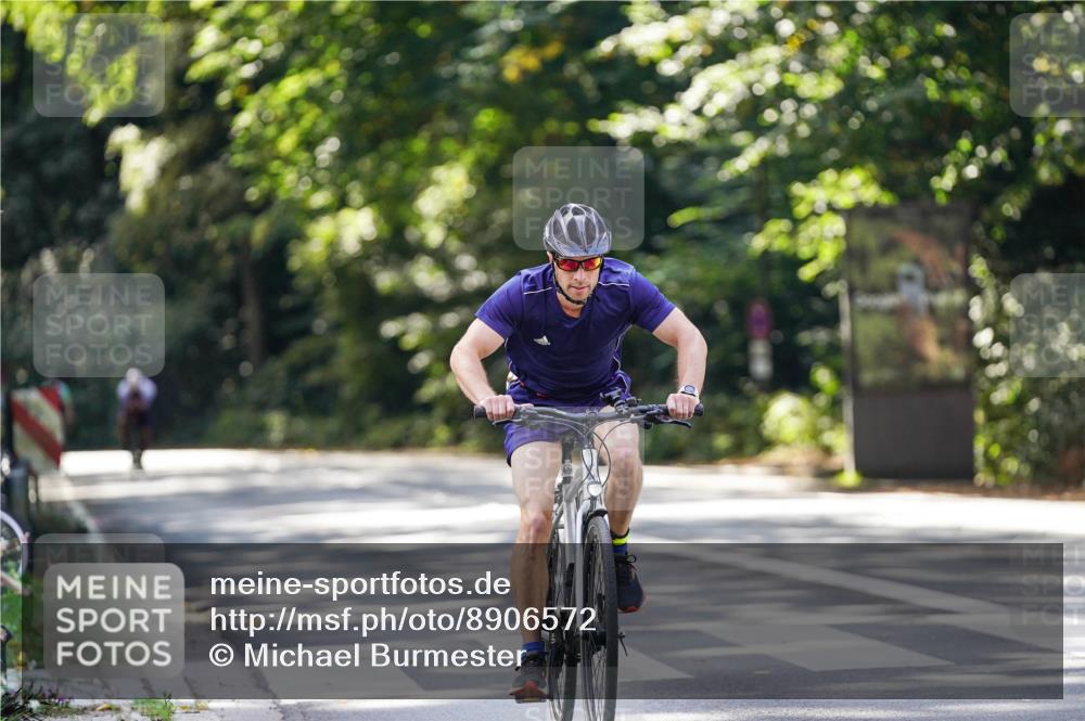 14.09.2025 - Stadtparktriathlon Michael Burmester http://msf.ph/oto/8906572 14.09.2025 13:25:36 Radfahren 1517, 1553 meine-sportfotos.de