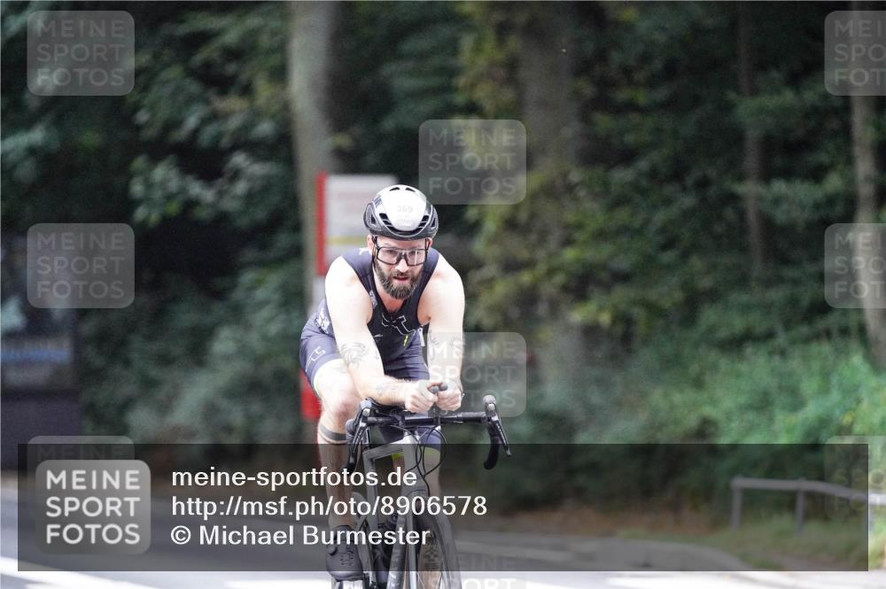 14.09.2025 - Stadtparktriathlon Michael Burmester http://msf.ph/oto/8906578 14.09.2025 09:10:44 Radfahren 319, 322, 367, 369, 382, 395, 421 meine-sportfotos.de