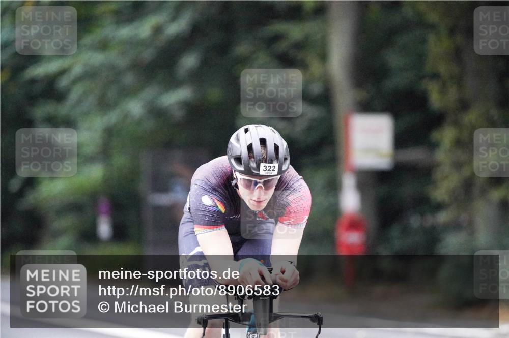 14.09.2025 - Stadtparktriathlon Michael Burmester http://msf.ph/oto/8906583 14.09.2025 09:10:48 Radfahren 319, 322, 367, 369, 382, 415, 421, 435 meine-sportfotos.de