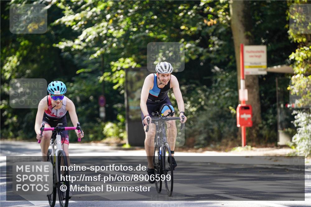 14.09.2025 - Stadtparktriathlon Michael Burmester http://msf.ph/oto/8906599 14.09.2025 13:25:54 Radfahren 1427, 1472, 1498, 1507, 1522, 1546, 1598 meine-sportfotos.de
