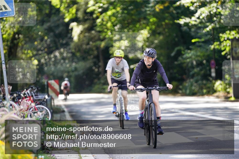 14.09.2025 - Stadtparktriathlon Michael Burmester http://msf.ph/oto/8906608 14.09.2025 13:25:59 Radfahren 1427, 1472, 1498, 1522, 1546, 1598 meine-sportfotos.de