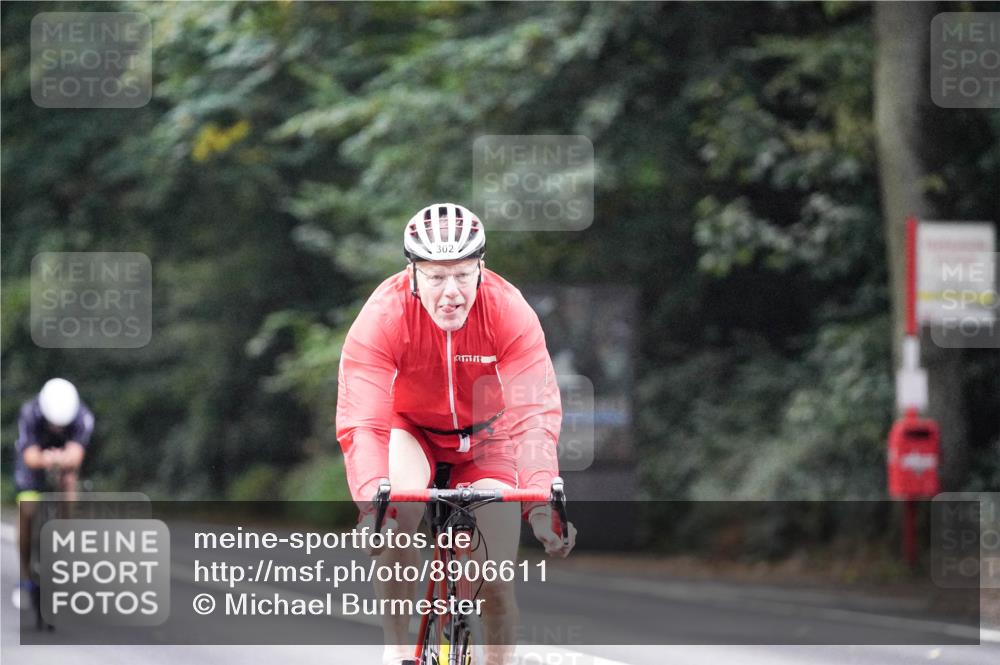 14.09.2025 - Stadtparktriathlon Michael Burmester http://msf.ph/oto/8906611 14.09.2025 09:10:58 Radfahren 302, 351, 360, 415, 421, 435 meine-sportfotos.de