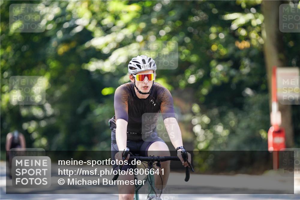 14.09.2025 - Stadtparktriathlon Michael Burmester http://msf.ph/oto/8906641 14.09.2025 13:26:29 Radfahren 1467, 1515, 1534, 1605, 1620 meine-sportfotos.de