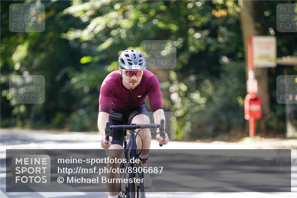 14.09.2025 - Stadtparktriathlon Michael Burmester http://msf.ph/oto/8906687 14.09.2025 13:26:58 Radfahren 1436, 1447, 1493, 1526, 1537, 1549, 1571, 1587, 1591 meine-sportfotos.de