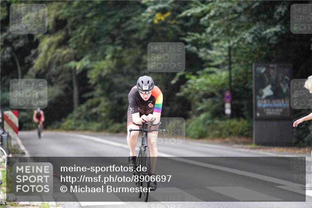 14.09.2025 - Stadtparktriathlon Michael Burmester http://msf.ph/oto/8906697 14.09.2025 09:11:36 Radfahren 310, 316, 378 meine-sportfotos.de