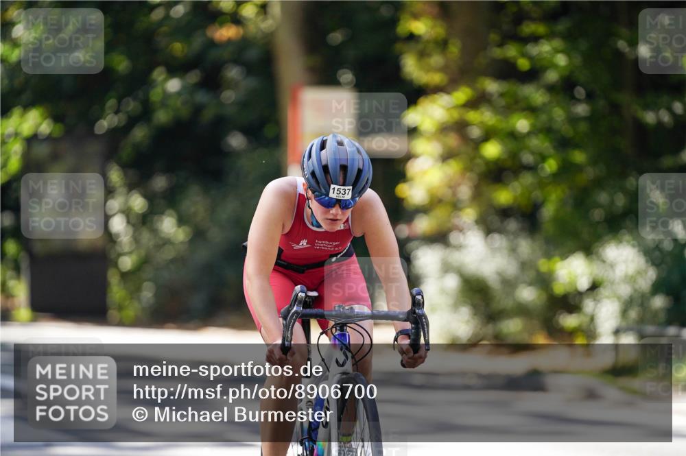 14.09.2025 - Stadtparktriathlon Michael Burmester http://msf.ph/oto/8906700 14.09.2025 13:27:05 Radfahren 1453, 1480, 1493, 1501, 1527, 1537, 1549, 1571, 1573, 1582 meine-sportfotos.de