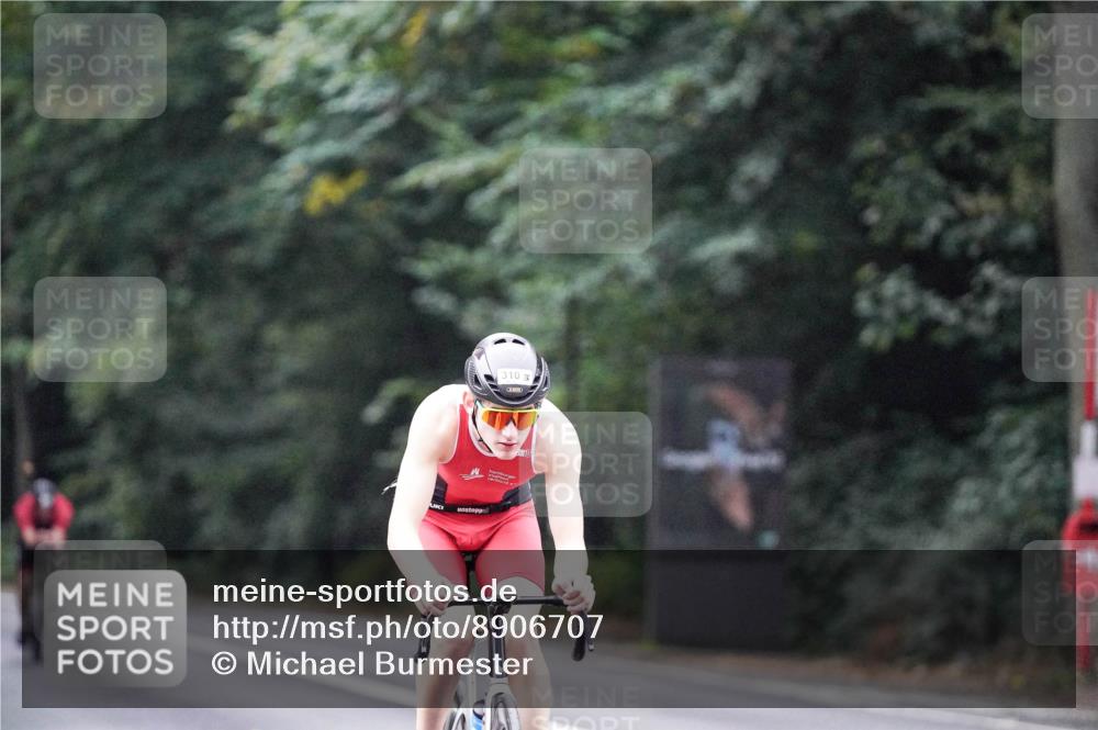 14.09.2025 - Stadtparktriathlon Michael Burmester http://msf.ph/oto/8906707 14.09.2025 09:11:43 Radfahren 310, 335, 338, 394 meine-sportfotos.de