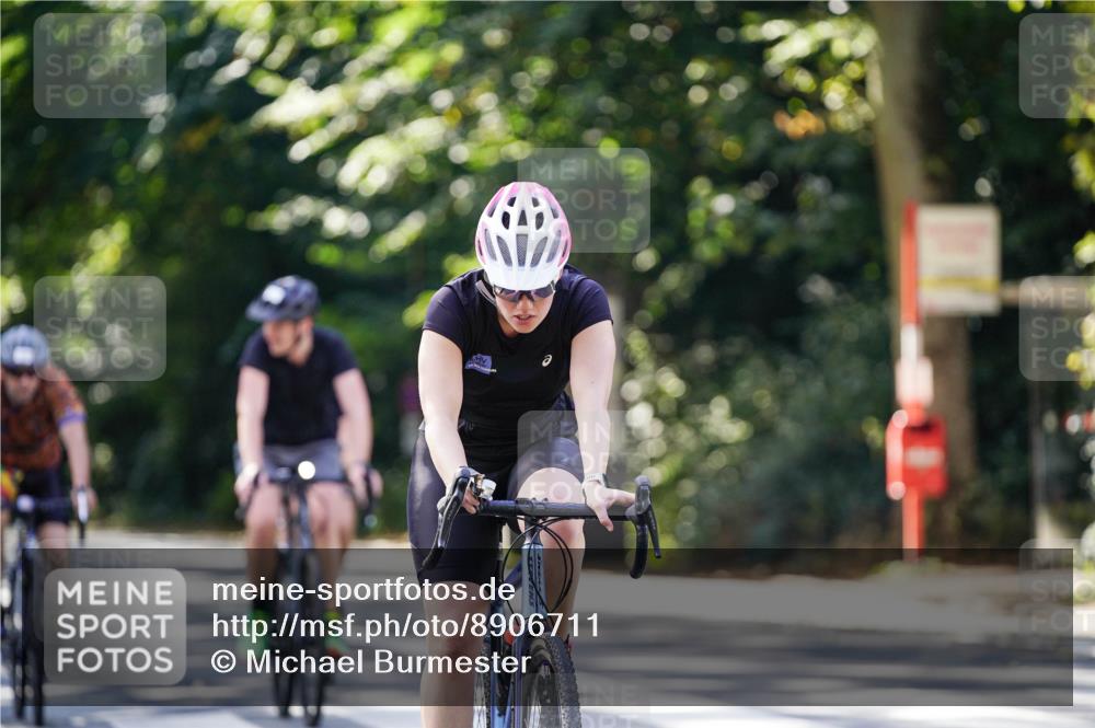 14.09.2025 - Stadtparktriathlon Michael Burmester http://msf.ph/oto/8906711 14.09.2025 13:27:10 Radfahren 1453, 1480, 1489, 1501, 1519, 1527, 1537, 1549, 1571, 1573, 1582 meine-sportfotos.de